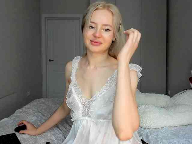 LillyEll webcam