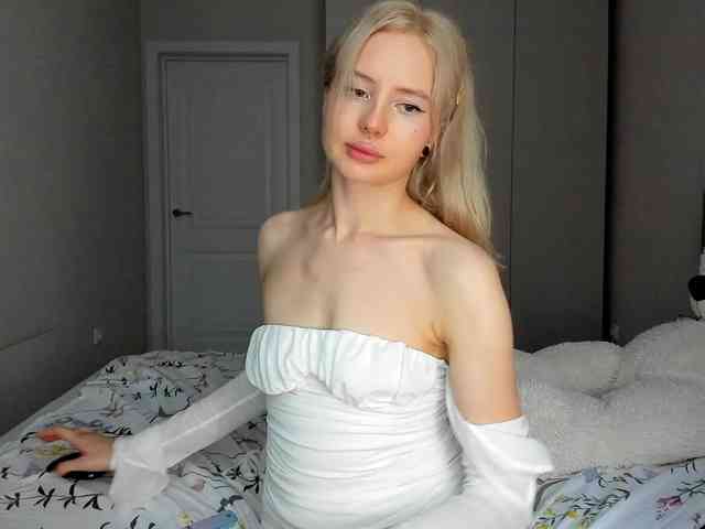 LillyEll webcam