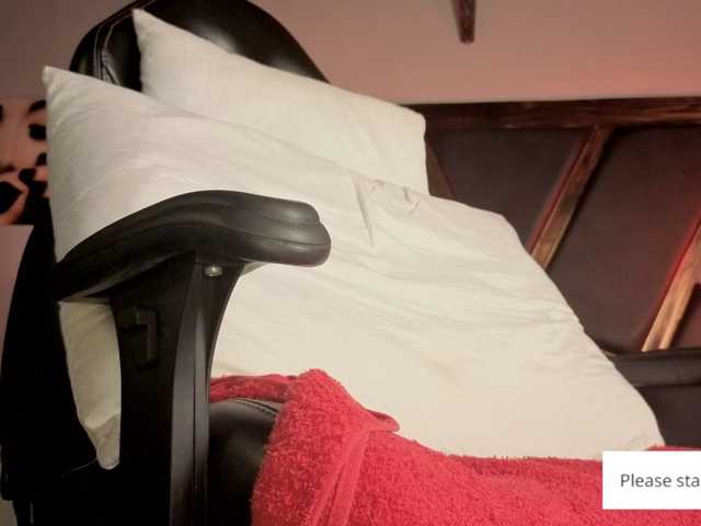 MagiArias's BongaCams show and profile