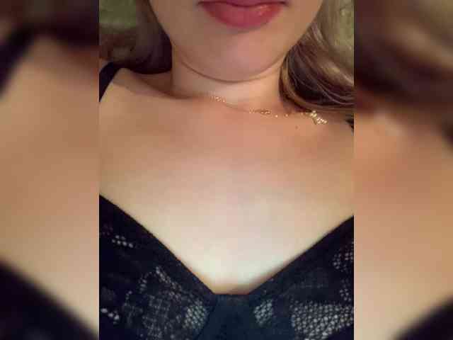 MissSecret-1 webcam