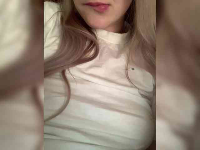 MissSecret-1 webcam