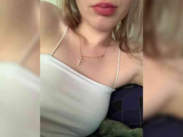 MissSecret-1 webcam