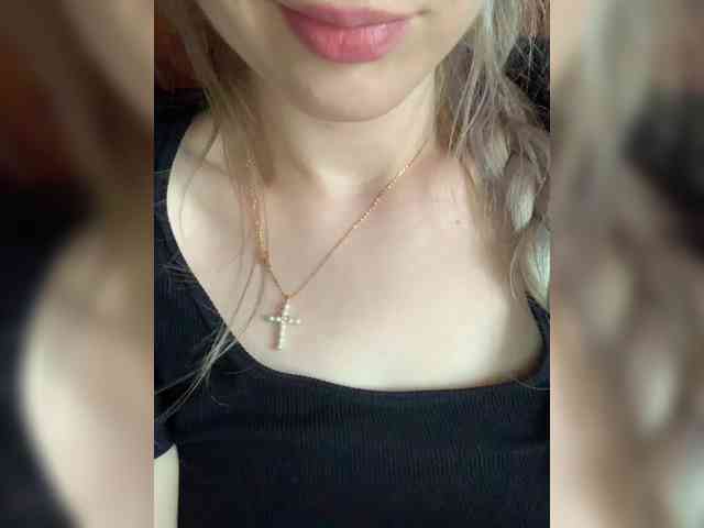 MissSecret-1 webcam