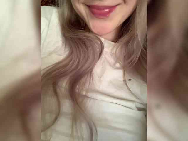 MissSecret-1 webcam