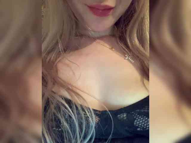 MissSecret-1 webcam