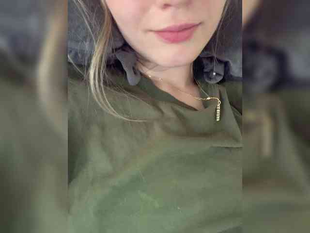 MissSecret-1 webcam