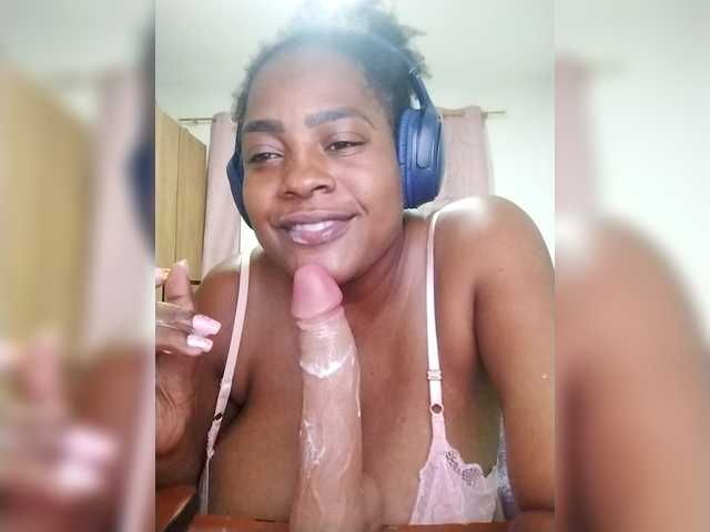 GoddessCarrie's BongaCams show and profile