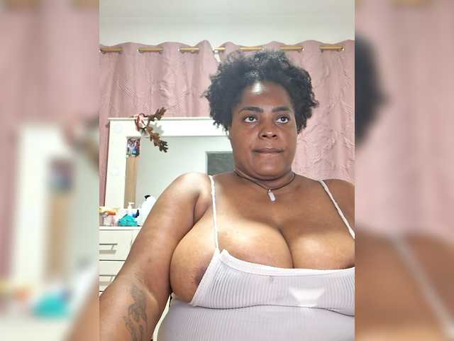 GoddessCarrie's BongaCams show and profile