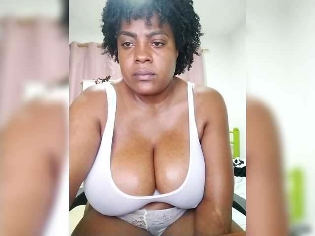 GoddessCarrie's BongaCams show and profile