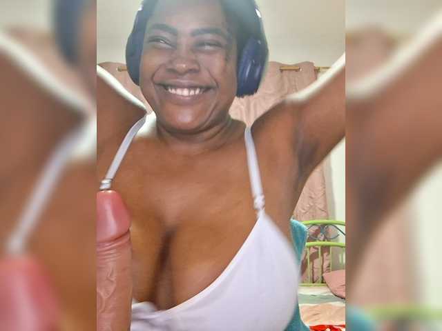 GoddessCarrie's BongaCams show and profile