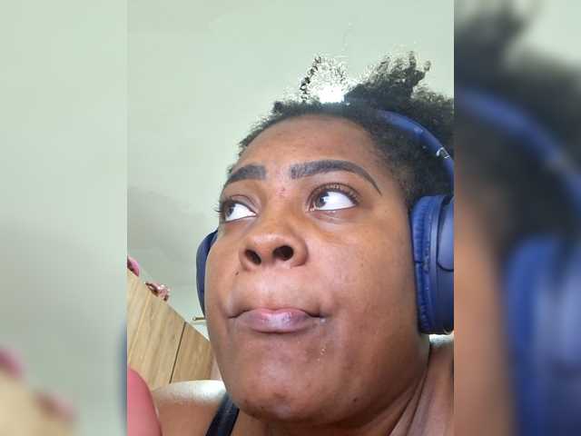 GoddessCarrie's BongaCams show and profile