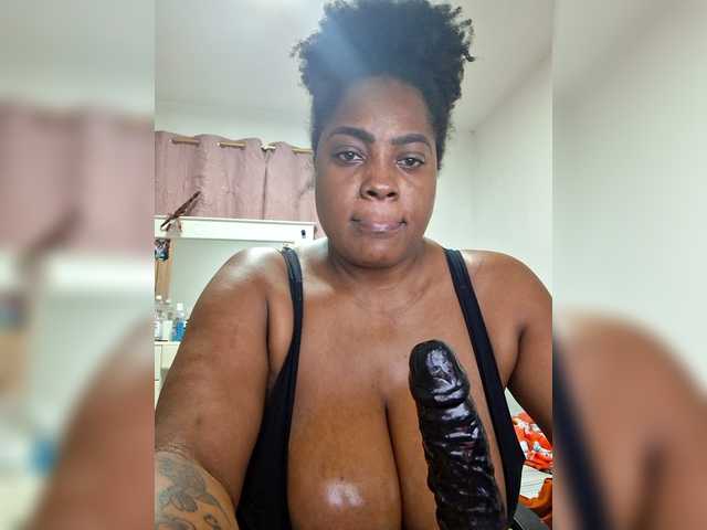 GoddessCarrie's BongaCams show and profile