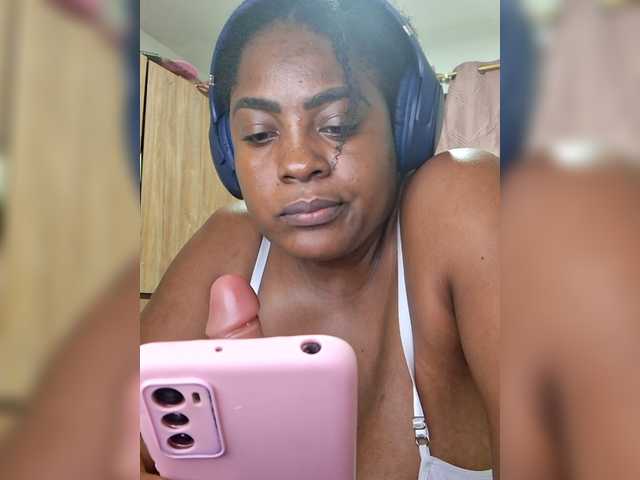 GoddessCarrie's BongaCams show and profile