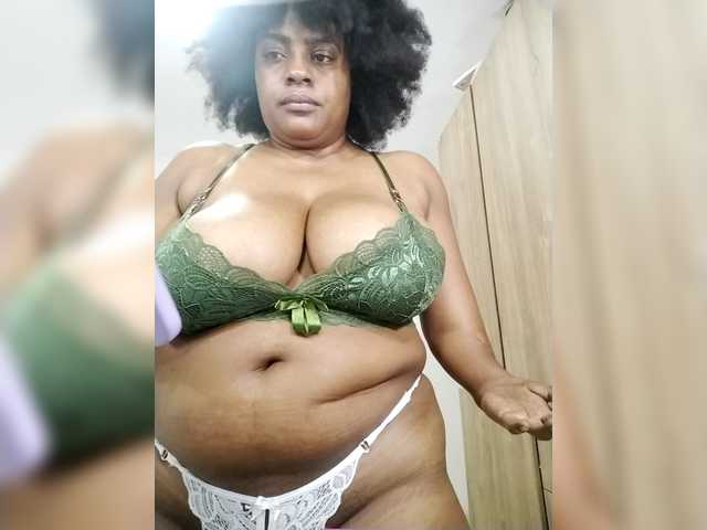 GoddessCarrie's BongaCams show and profile