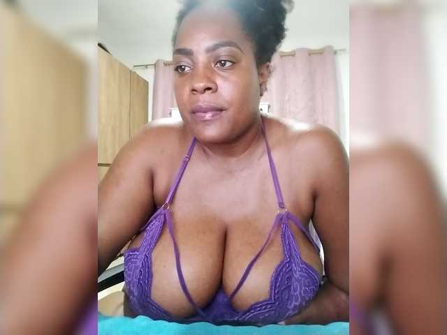 GoddessCarrie's BongaCams show and profile