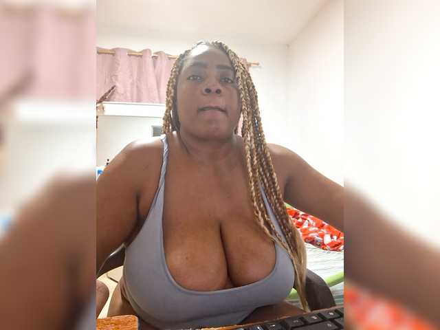 GoddessCarrie's BongaCams show and profile