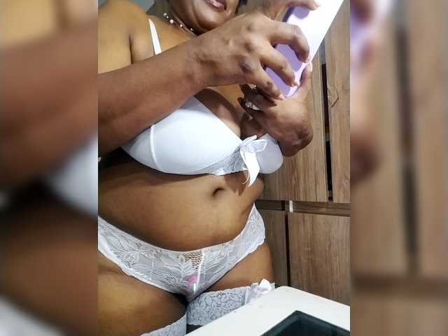 GoddessCarrie's BongaCams show and profile