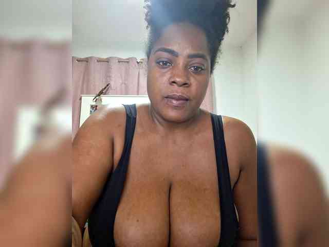 GoddessCarrie webcam