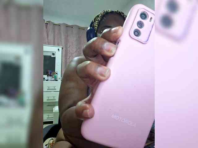 GoddessCarrie webcam