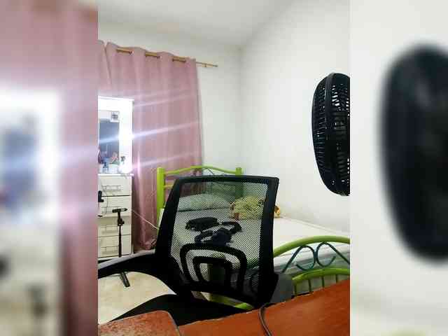 GoddessCarrie webcam