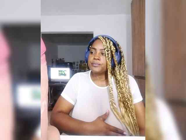 GoddessCarrie webcam