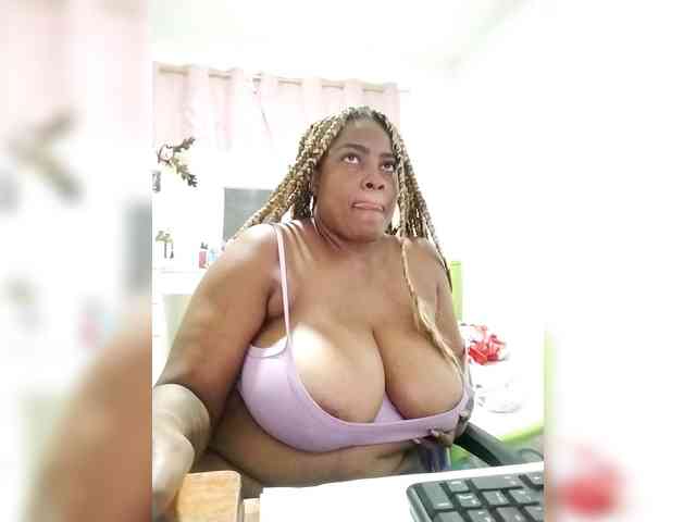 GoddessCarrie Live Webcam on BongaCams