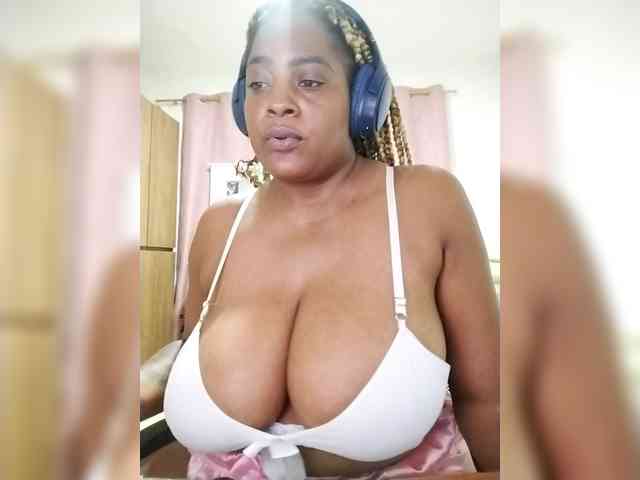 GoddessCarrie webcam