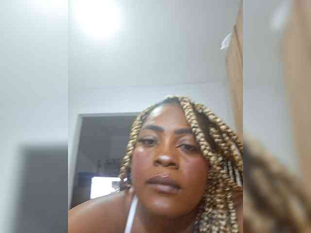 GoddessCarrie webcam