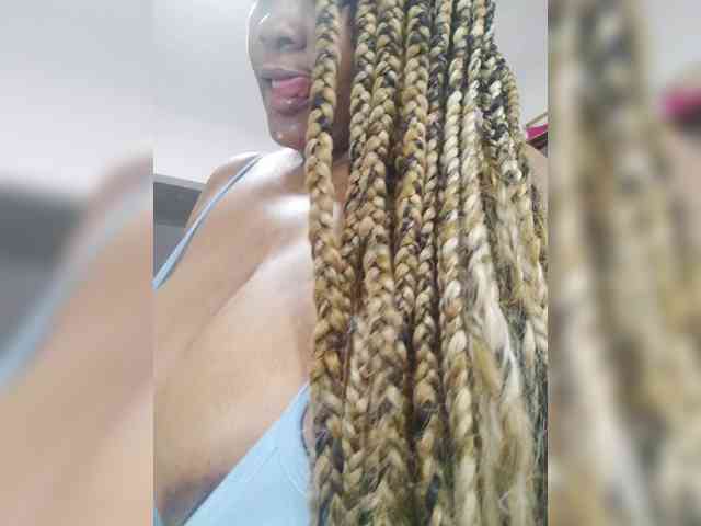 GoddessCarrie webcam