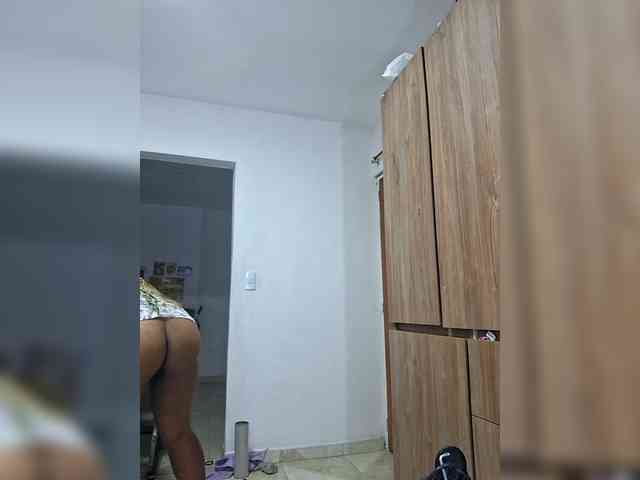 GoddessCarrie webcam