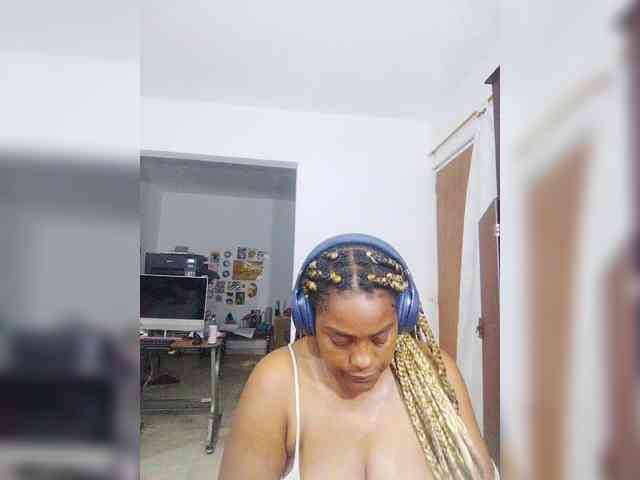 GoddessCarrie webcam