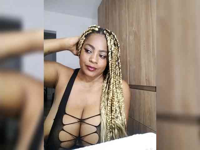 GoddessCarrie webcam