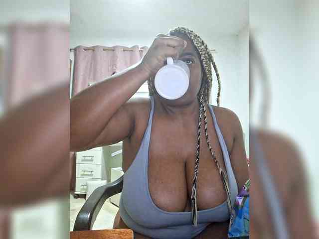 GoddessCarrie webcam