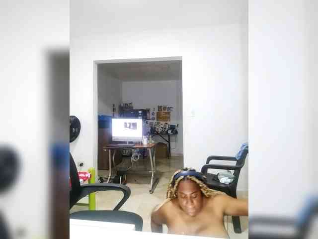 GoddessCarrie webcam