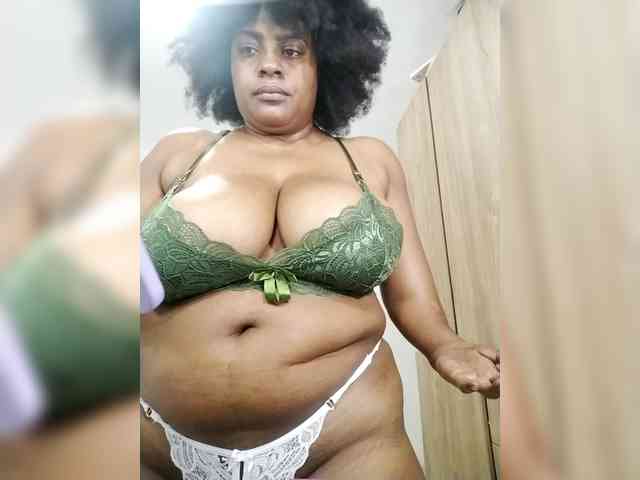 GoddessCarrie webcam