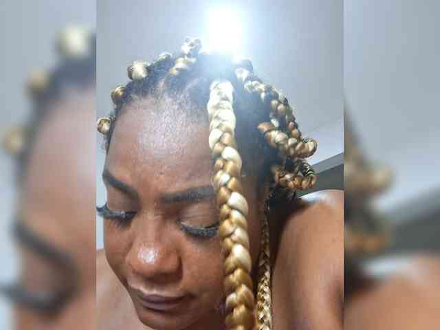 GoddessCarrie webcam