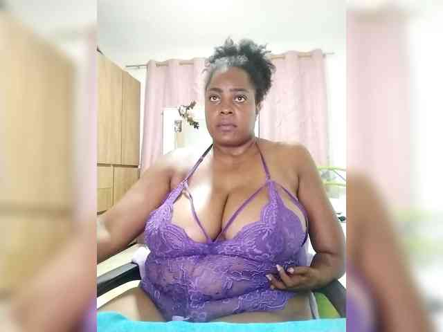 GoddessCarrie webcam