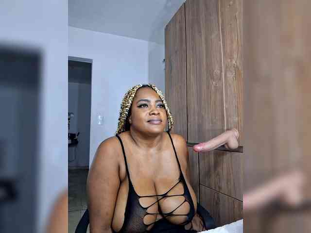 GoddessCarrie webcam