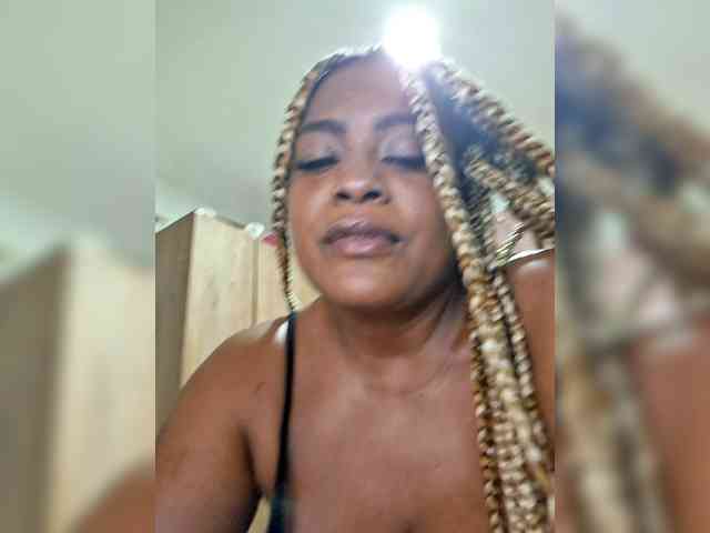 GoddessCarrie webcam