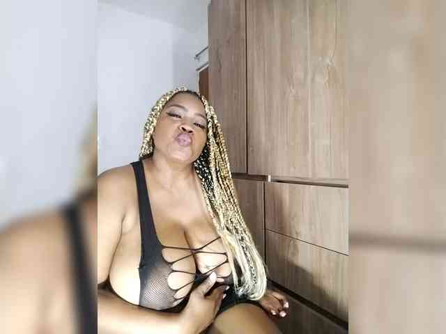 GoddessCarrie webcam