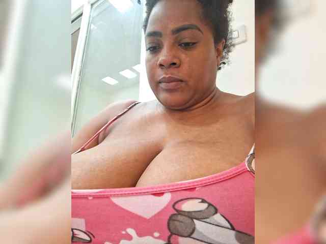 GoddessCarrie webcam