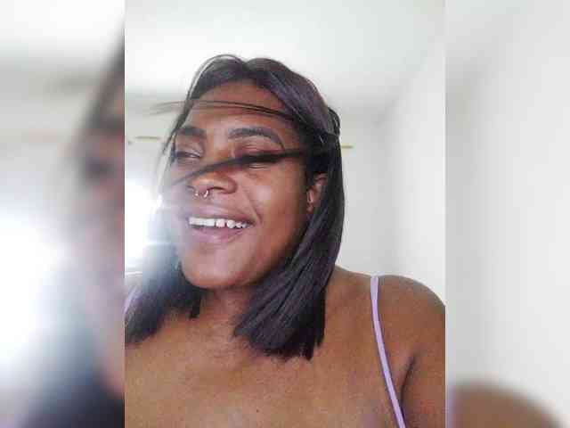 GoddessCarrie webcam