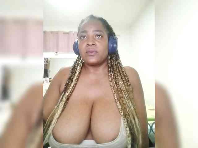 GoddessCarrie webcam