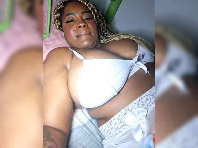 GoddessCarrie webcam