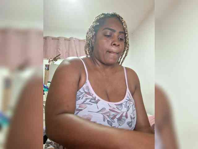 GoddessCarrie webcam