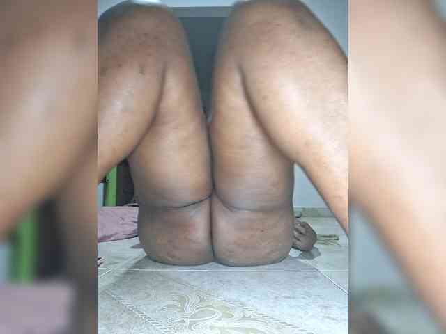 GoddessCarrie webcam