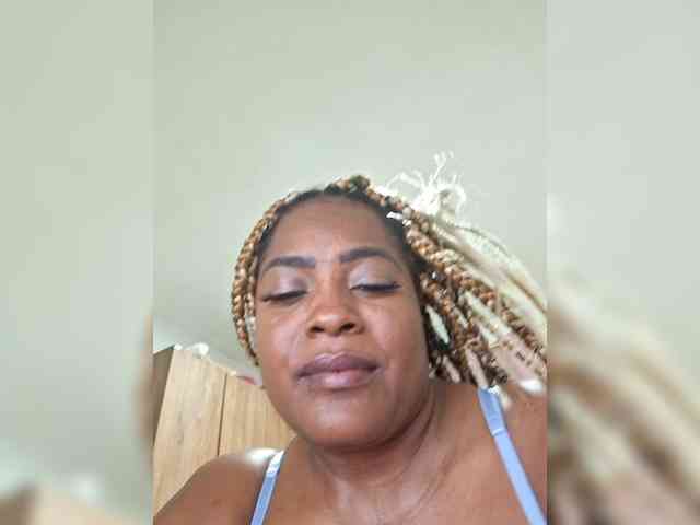 GoddessCarrie webcam