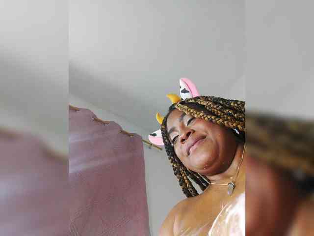 GoddessCarrie webcam