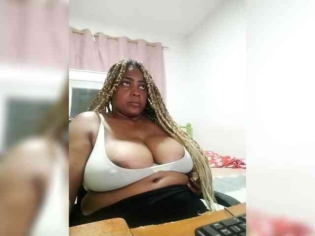 GoddessCarrie webcam