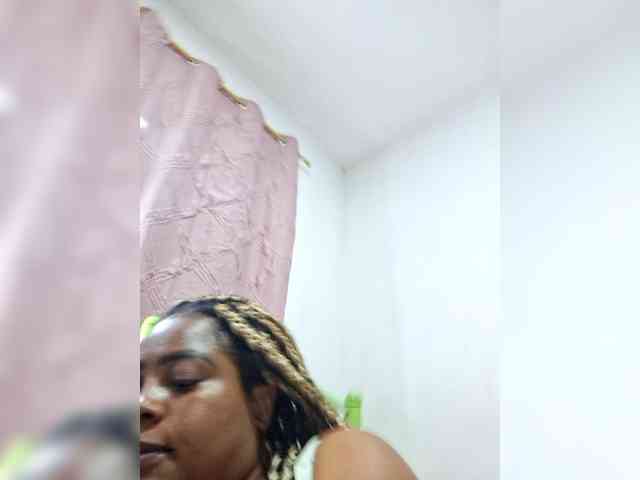 GoddessCarrie webcam